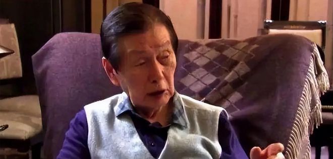 子“共享”同一女星亲兄弟为财权内斗互撕尊龙凯时新版APP韩国财阀家族丑闻：父(图9)